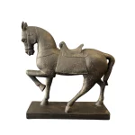 Escultura de Caballo Café Oscuro con Montura